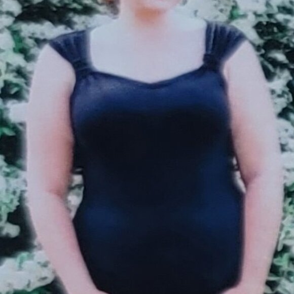 Navy Skort & Convertible Cami Set by Diane Kroe - Picture 3 of 5